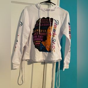 ON FIRE Sweater shirt for women size M color white trii like new